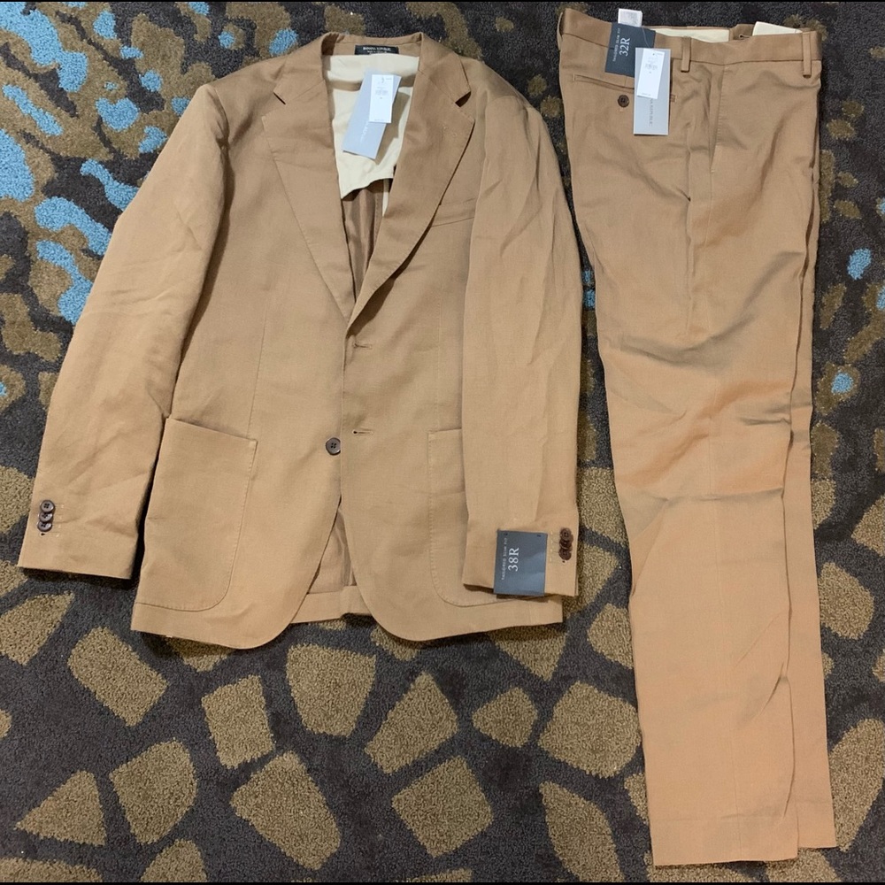 Men’s BRAND NEW BANANA REPUBLIC Suit sz 38R, 32 Pants